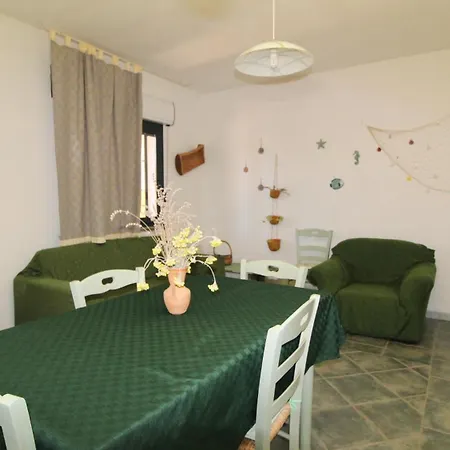 Ferienhaus Giovanna SantʼAnna Arresi